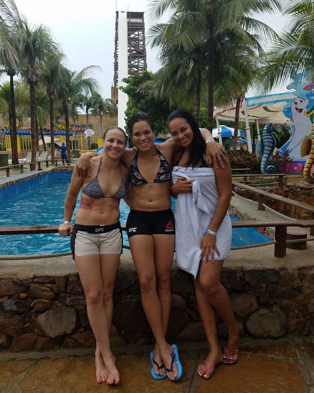 Amanda Nunes IG Post - My sister and my girlfriend #everything